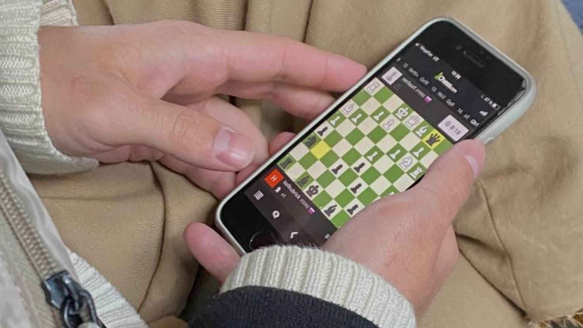 The Evolution Of Live Gaming Through Baccarat